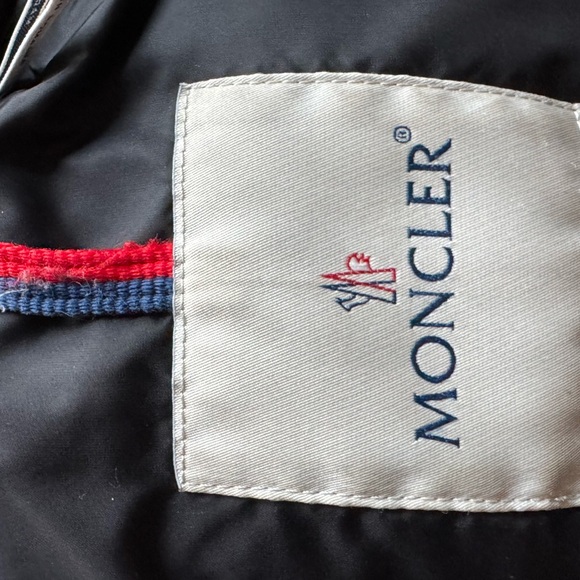 Women's Moncler Black Puffer Jacket size 5 - Picture 5 of 14